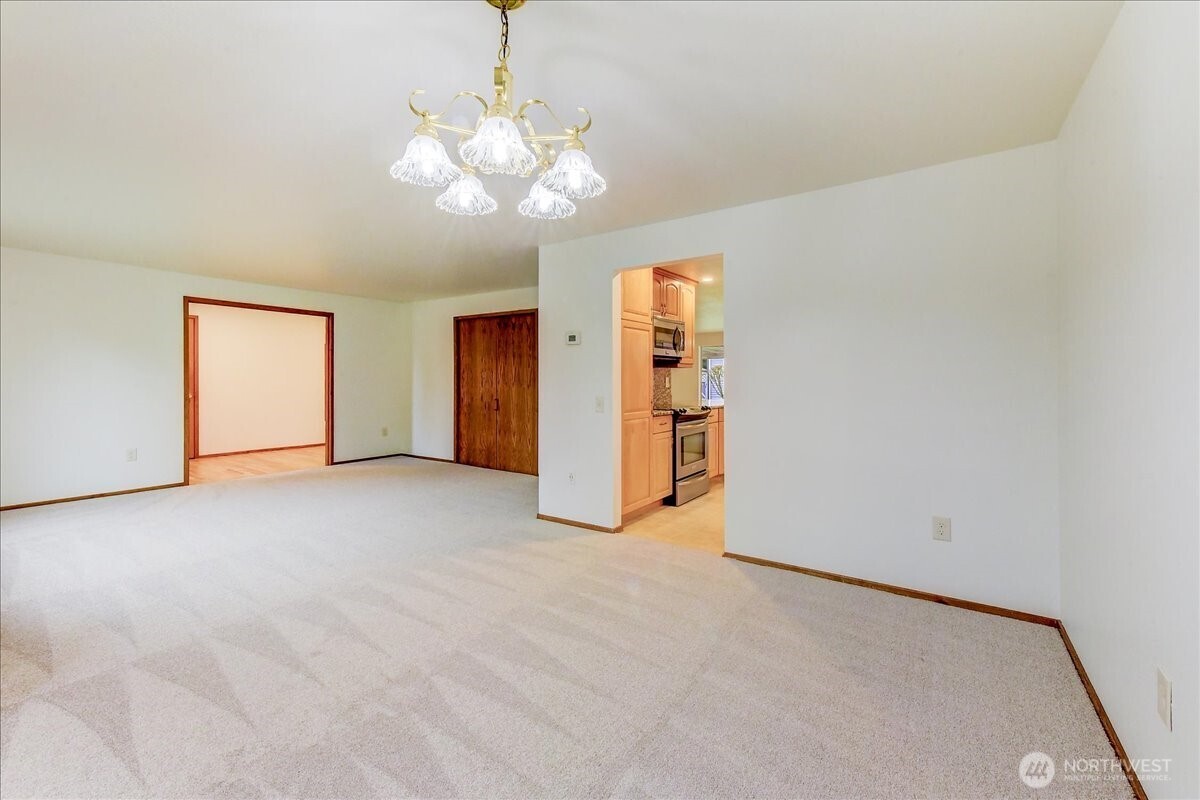 20426 Dayton Avenue N, Shoreline, WA 98133