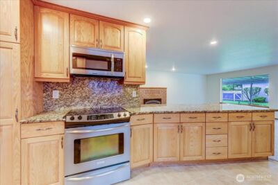 20426 Dayton Avenue N, Shoreline, WA 98133 - Photo 10