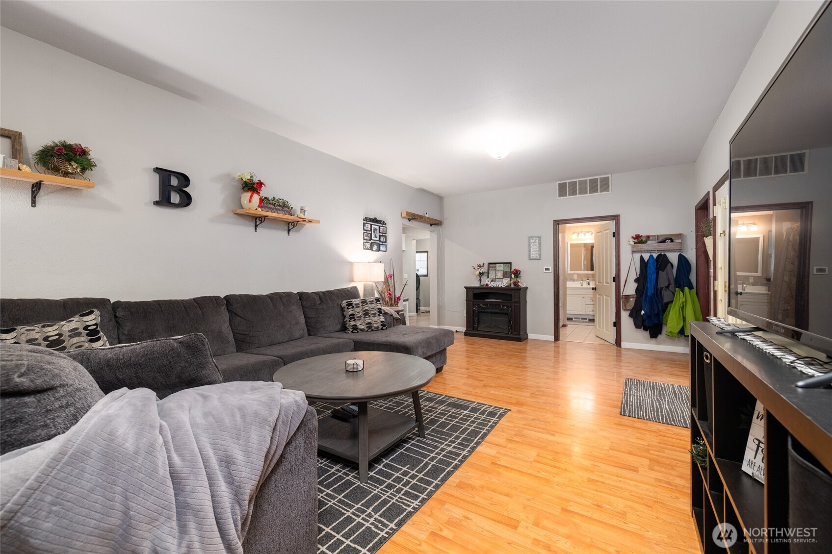 9543 Columbia Way , Sedro Woolley, WA 98284