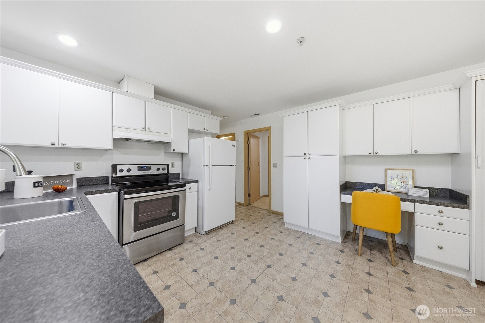 23410 SE 160th Place , Issaquah, WA 98027