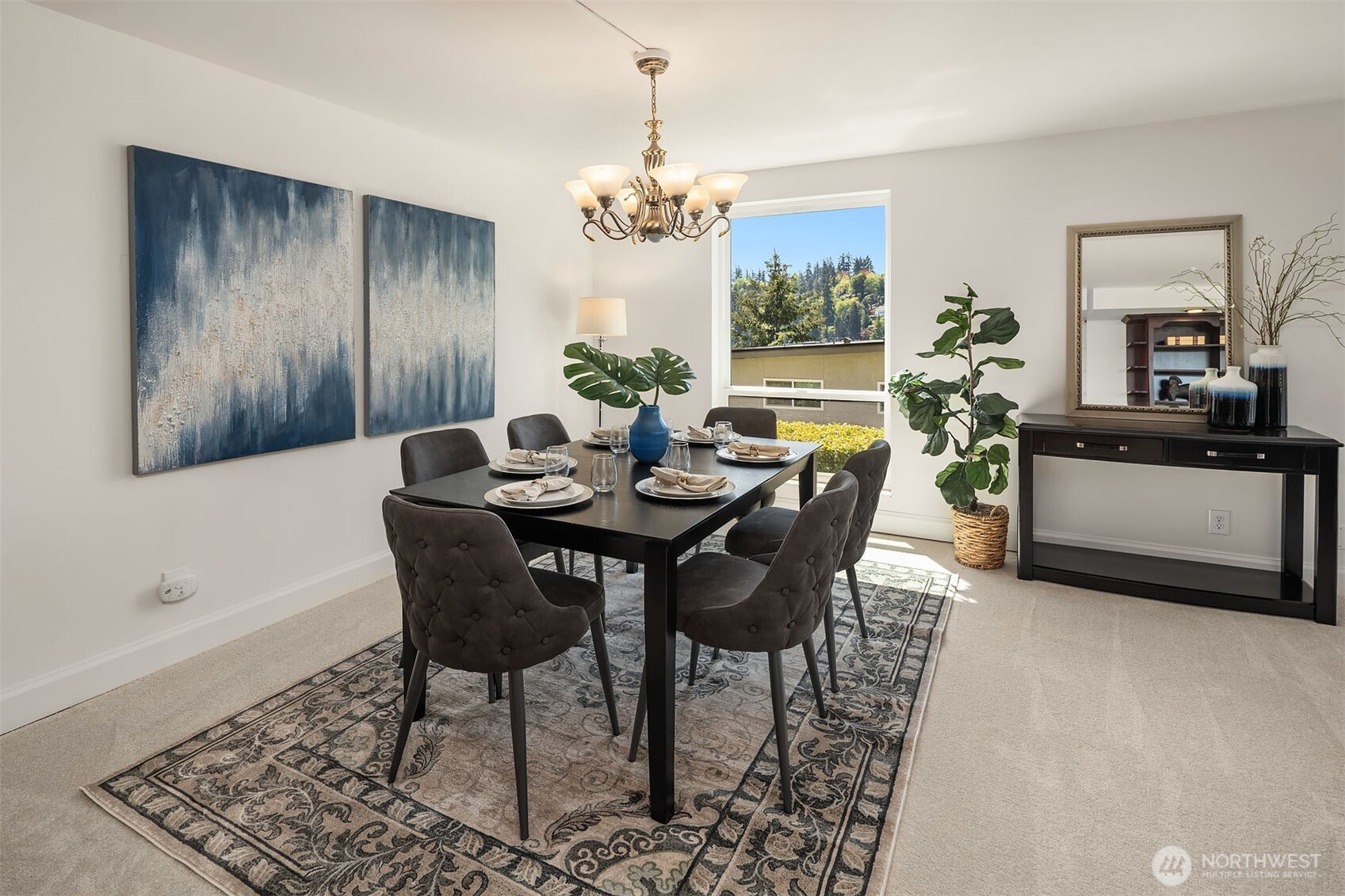 9909 NE 1st Street #104, Bellevue, WA 98004