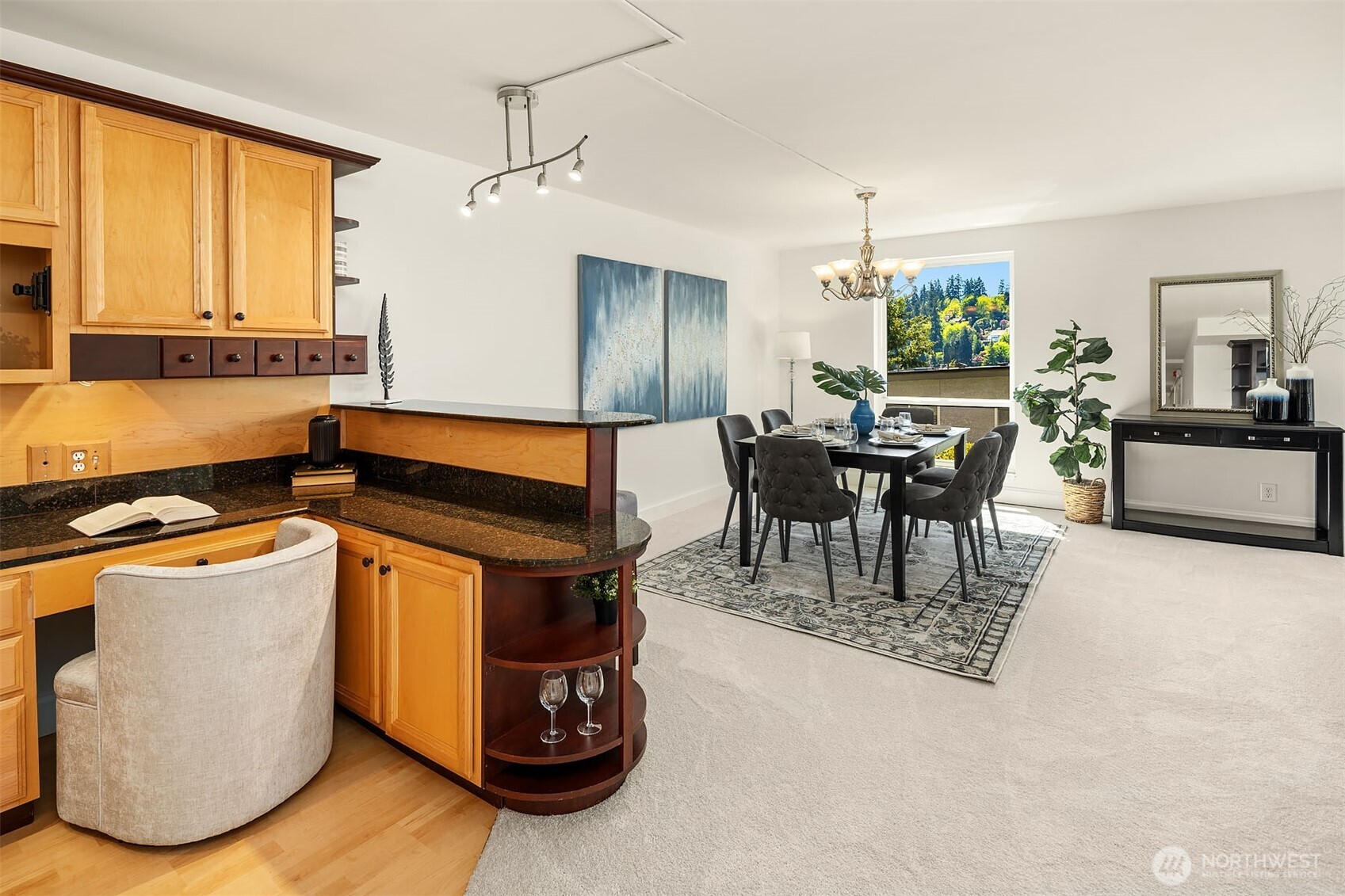 9909 NE 1st Street #104, Bellevue, WA 98004