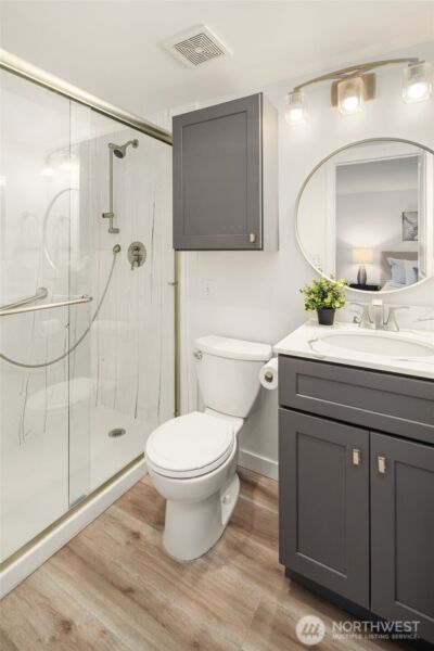 9909 NE 1st Street #104, Bellevue, WA 98004 - Photo 24