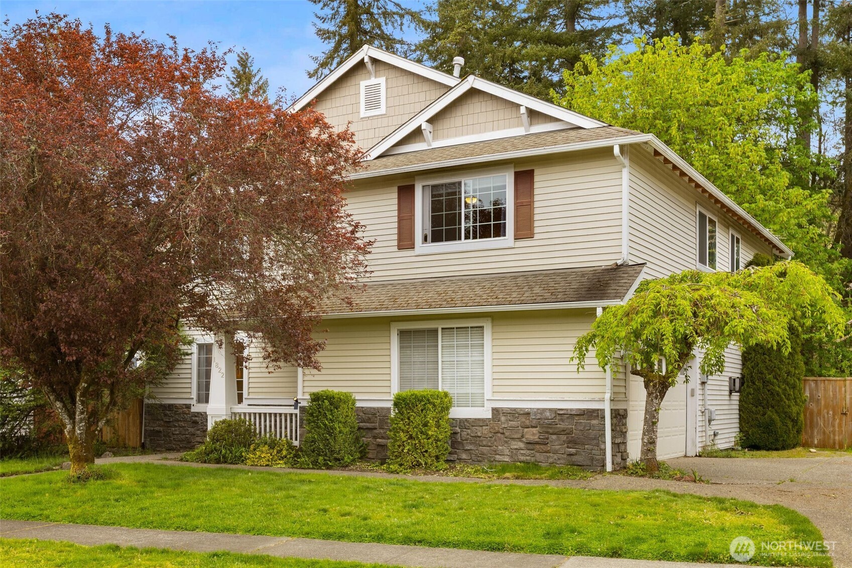 1822 Fisher Avenue , Dupont, WA 98327