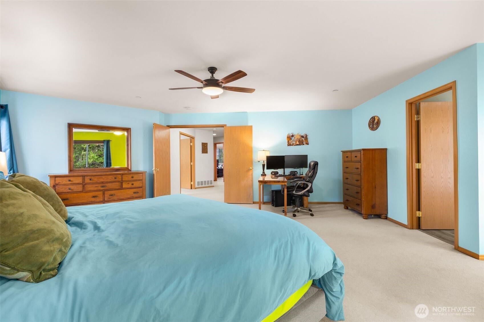 1822 Fisher Avenue , Dupont, WA 98327