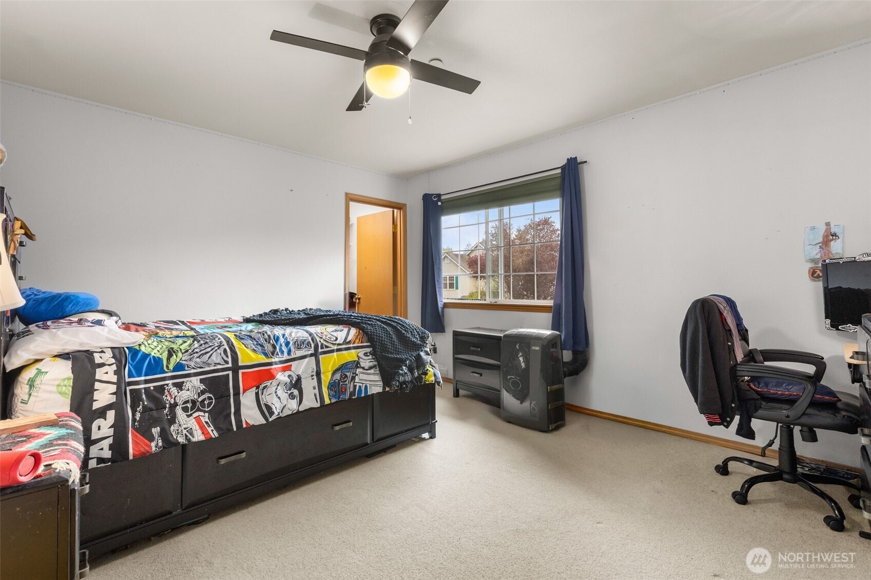 1822 Fisher Avenue , Dupont, WA 98327