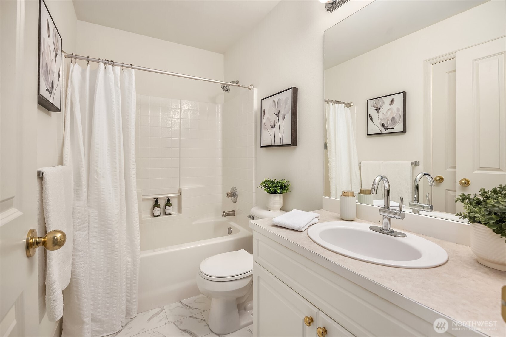 23713 SE 5th Court , Sammamish, WA 98074
