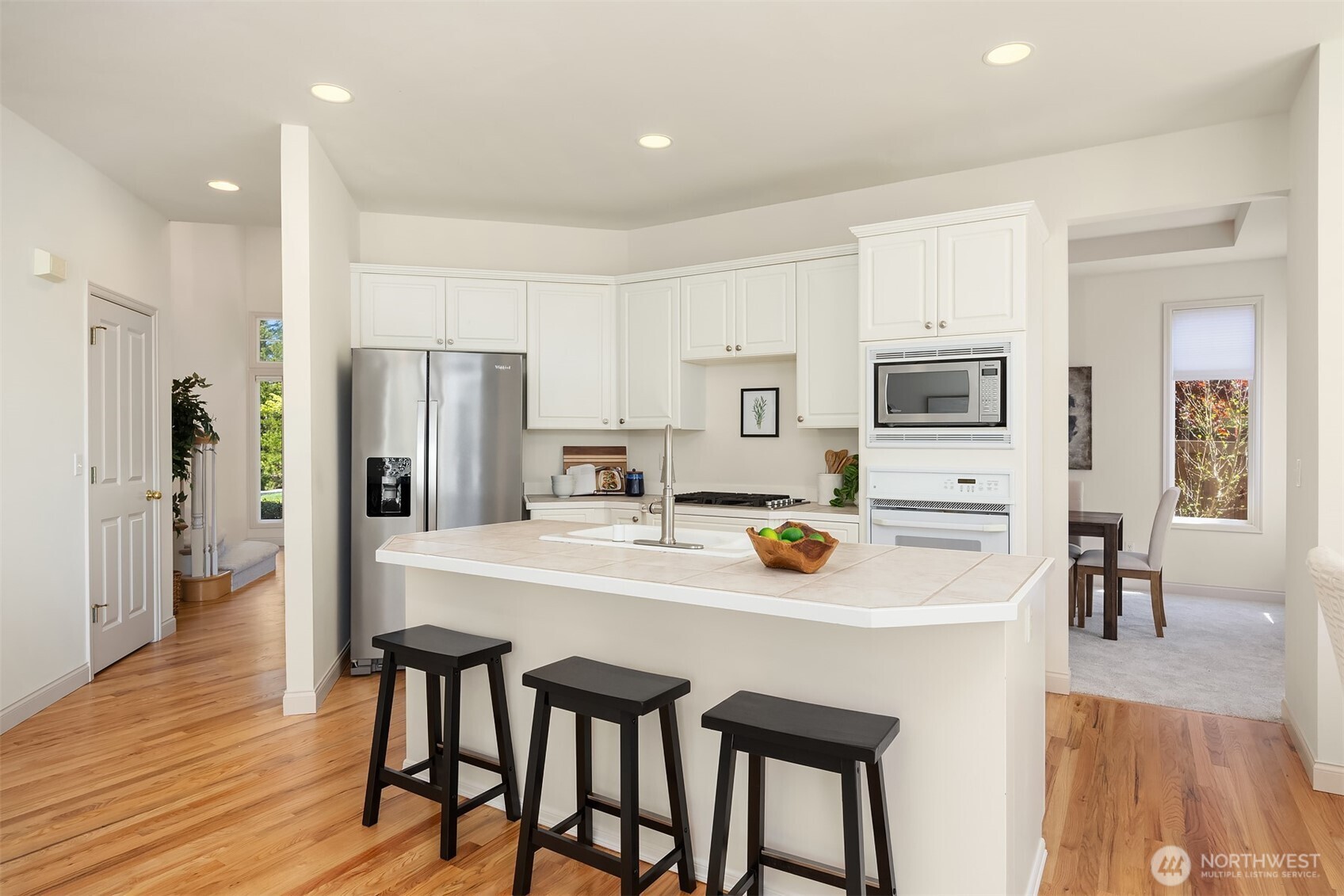 23713 SE 5th Court , Sammamish, WA 98074