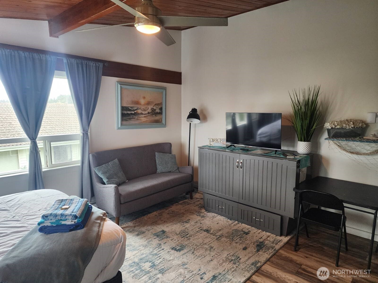 757 Ocean Court NW #20, Ocean Shores, WA 98569