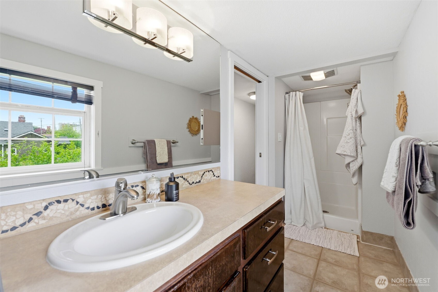 4202 N 27th Street , Tacoma, WA 98407