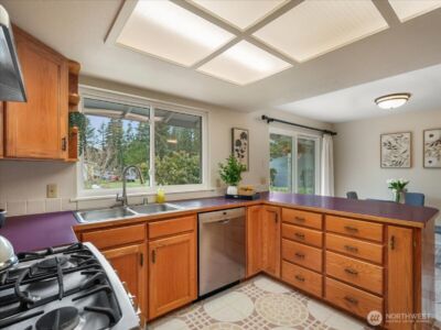 17649 SE 297th Place , Kent, WA 98042-5713 - Photo 14