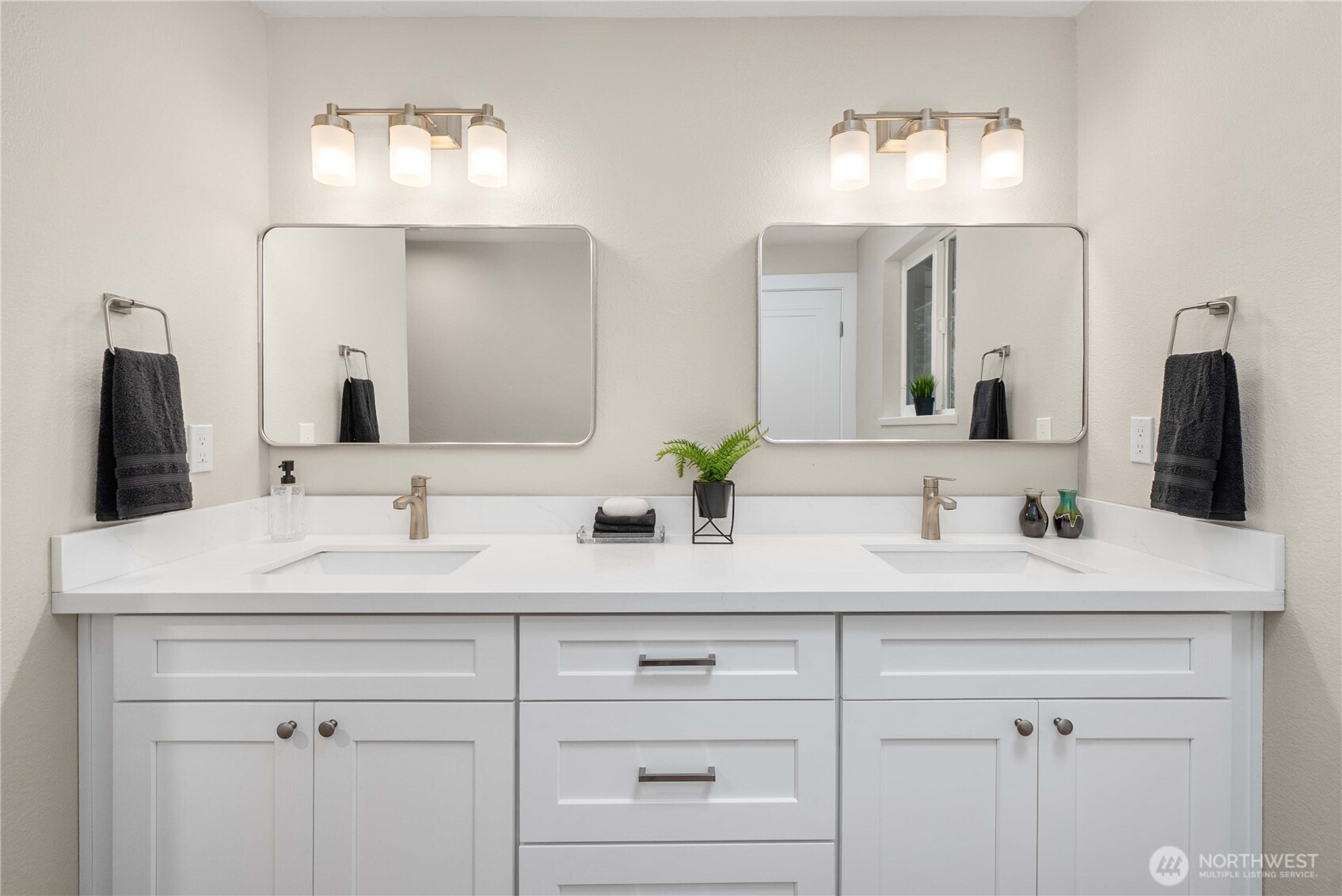 8518 58th Avenue NW, Gig Harbor, WA 98332