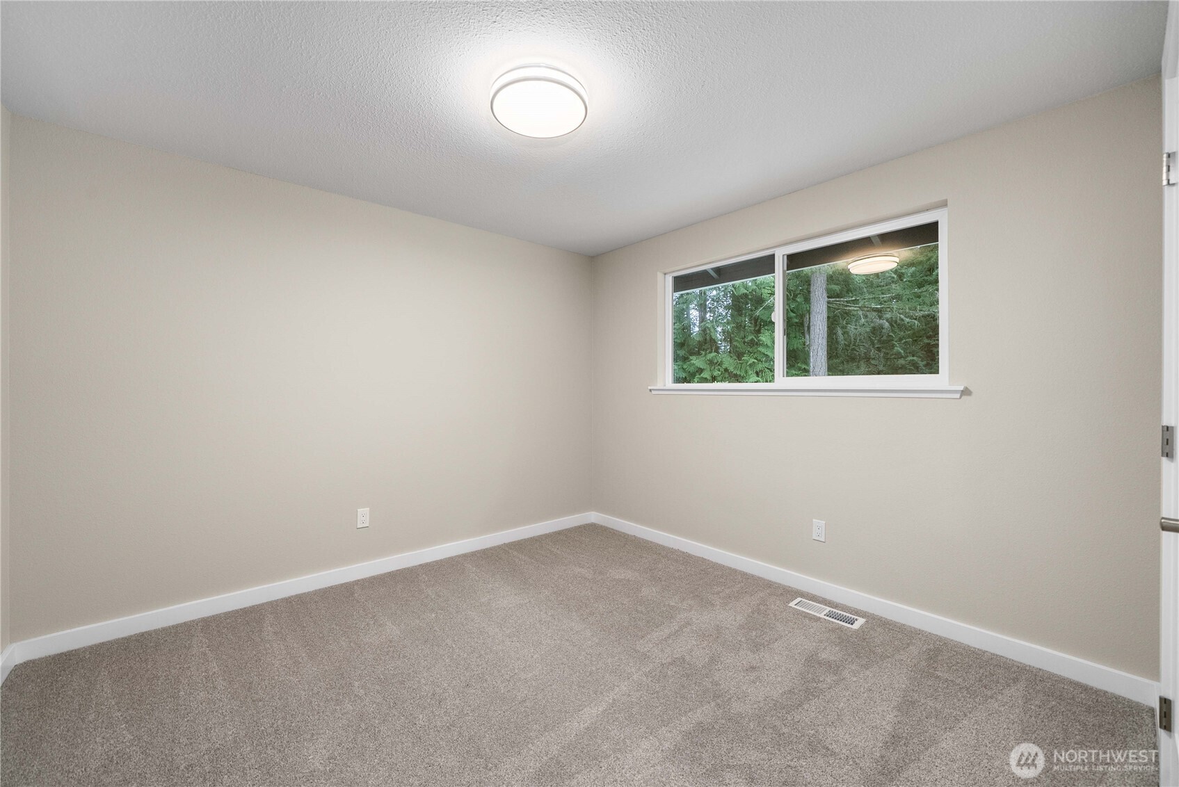 8518 58th Avenue NW, Gig Harbor, WA 98332