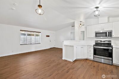 1720 Maple Lane Court #22, Kent, WA 98030 - Photo 12
