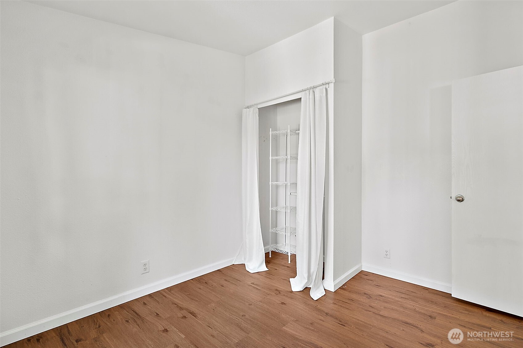 1720 Maple Lane Court #22, Kent, WA 98030