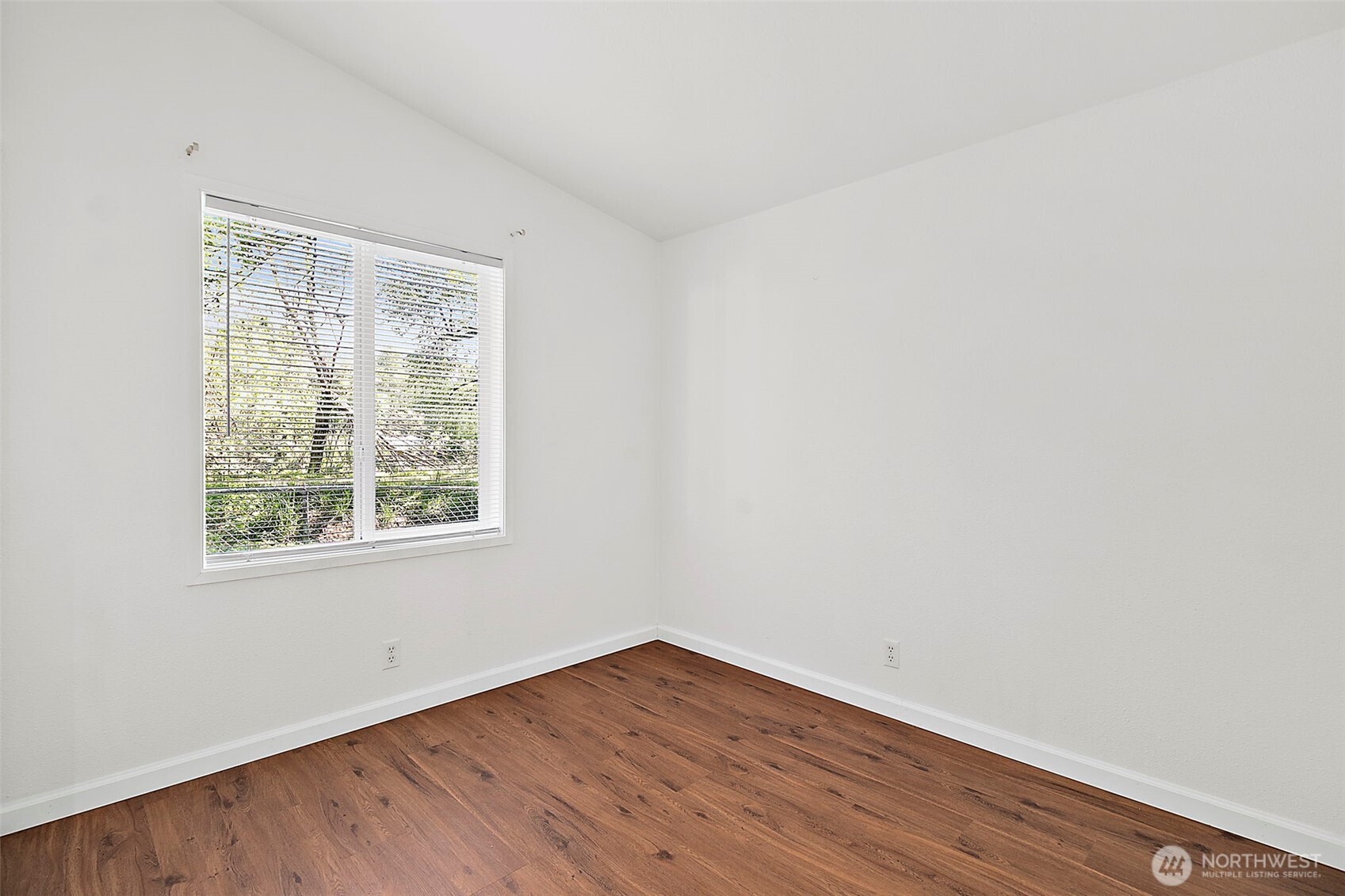 1720 Maple Lane Court #22, Kent, WA 98030