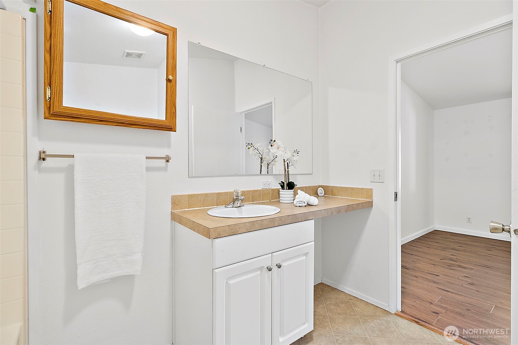 1720 Maple Lane Court #22, Kent, WA 98030