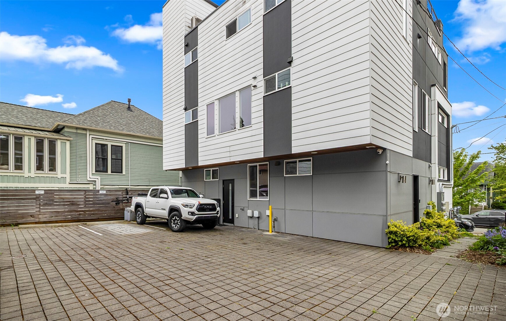 2440 NW 60th Street #B, Seattle, WA 98107