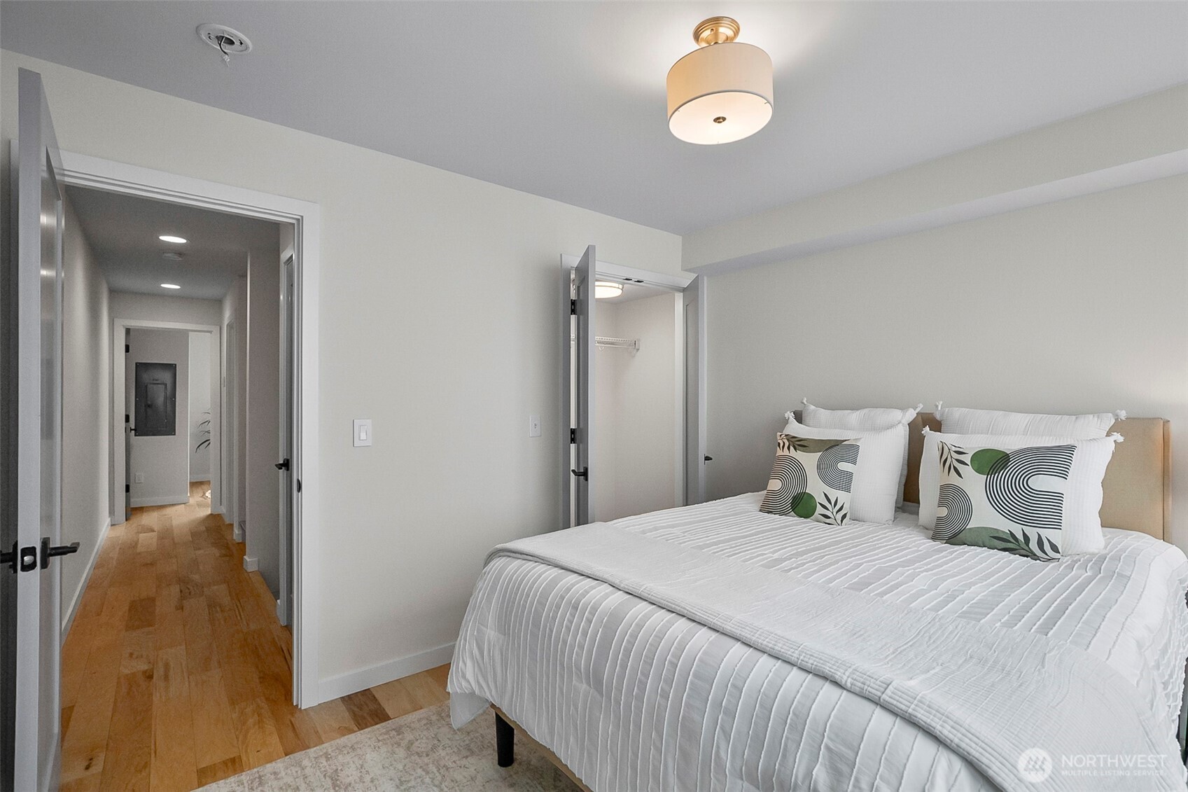 2440 NW 60th Street #B, Seattle, WA 98107