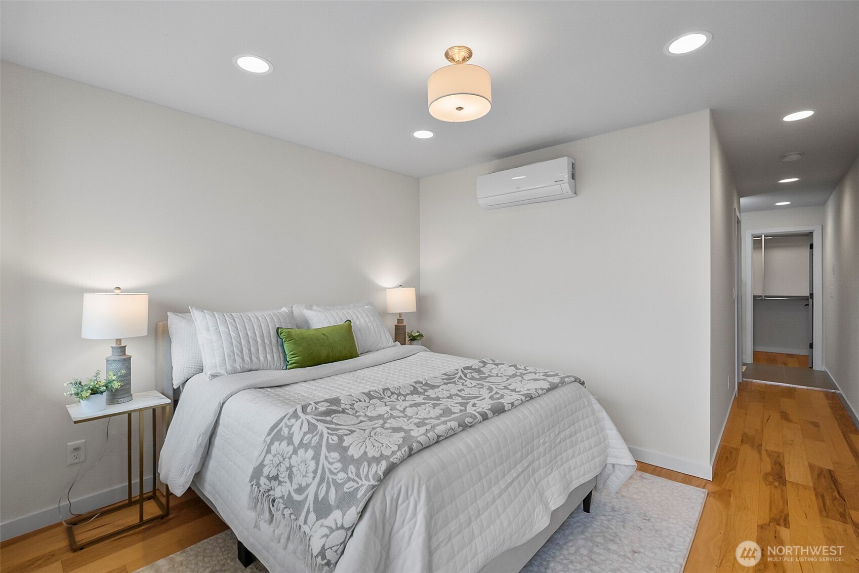2440 NW 60th Street #B, Seattle, WA 98107