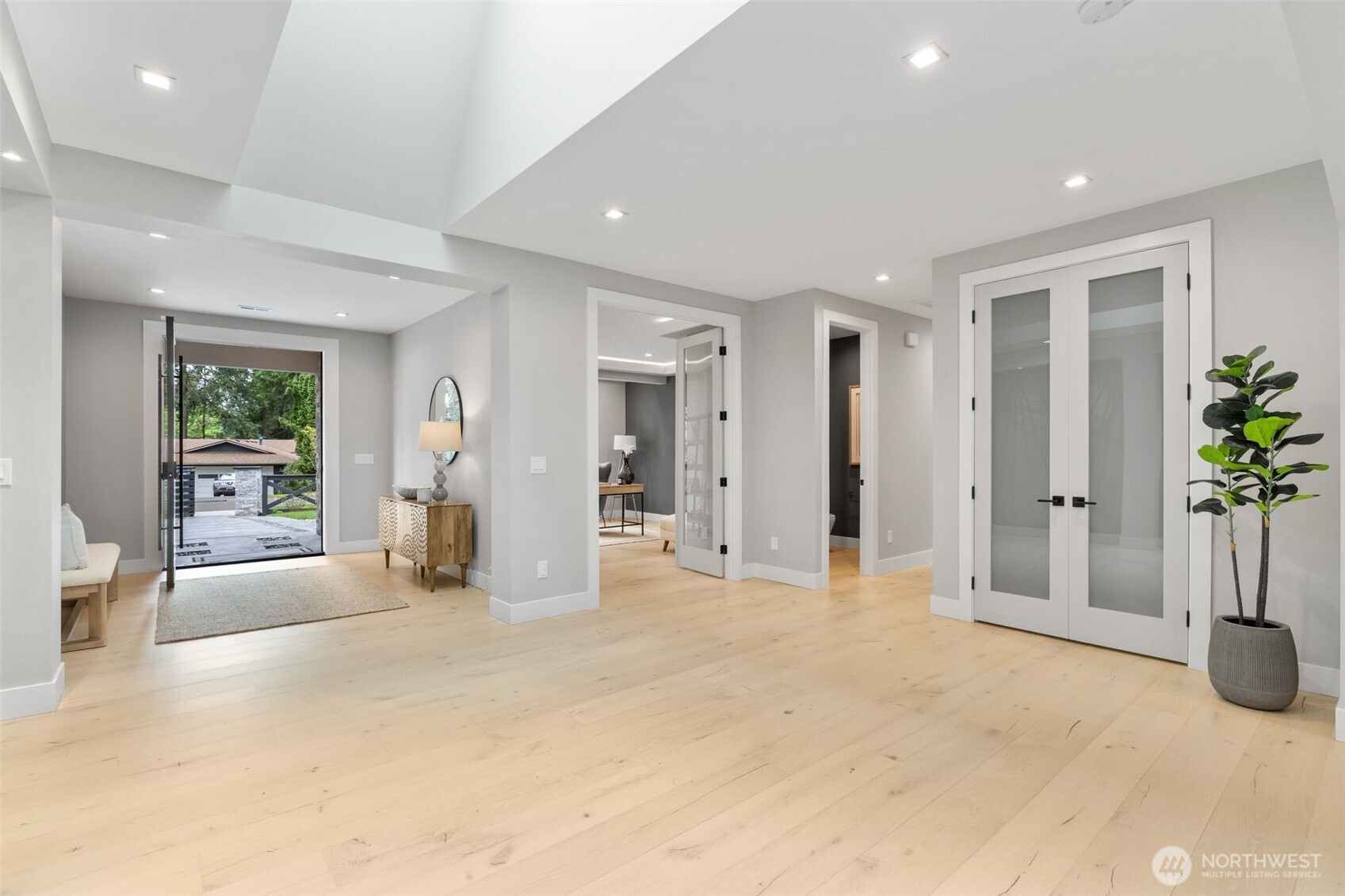 12608 NE 30th Street , Bellevue, WA 98005