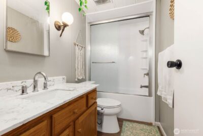 18405 SE 162nd Street , Renton, WA 98058 - Photo 9