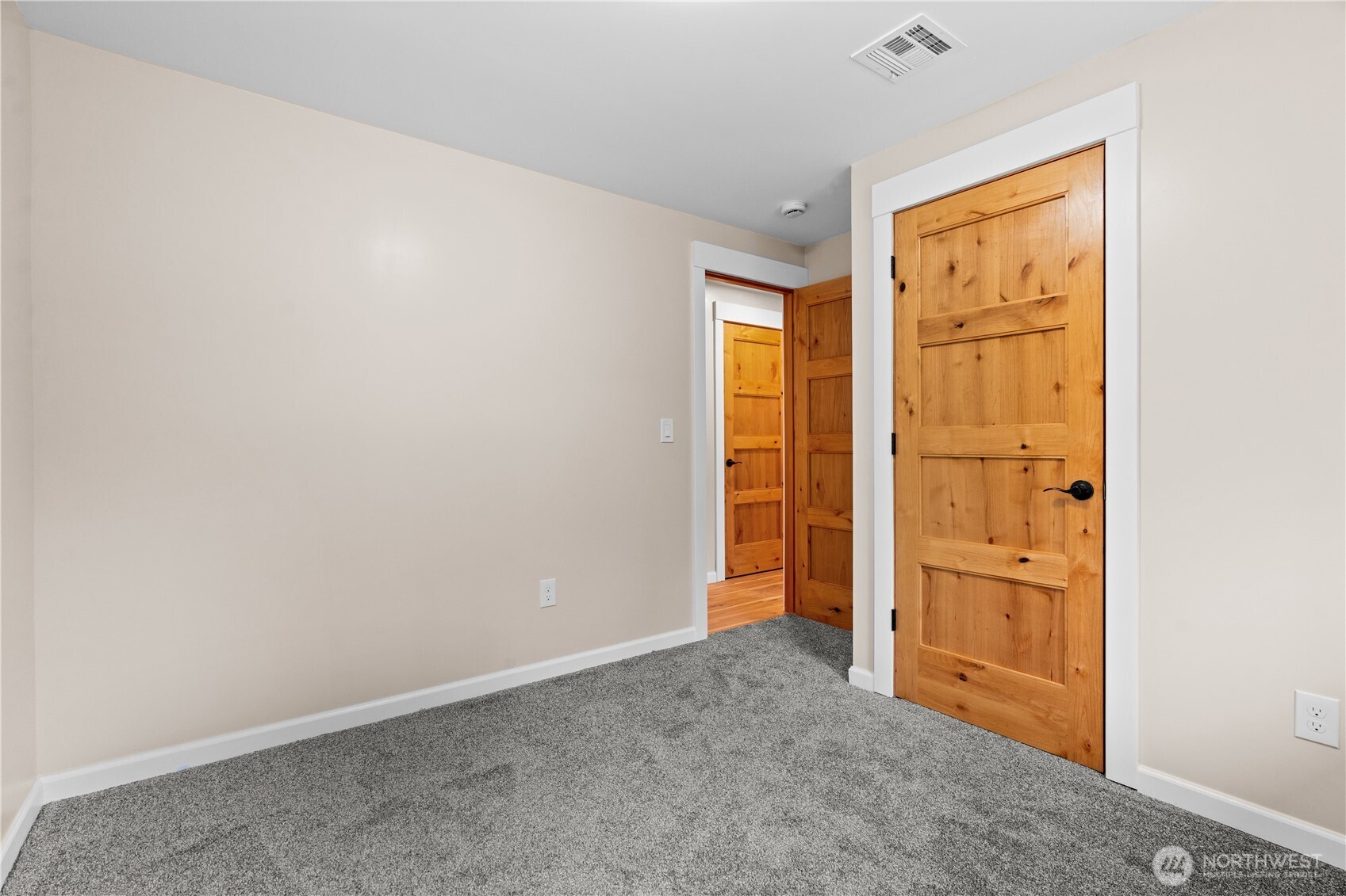 3485 NW This A Way Rd , Bremerton, WA 98312