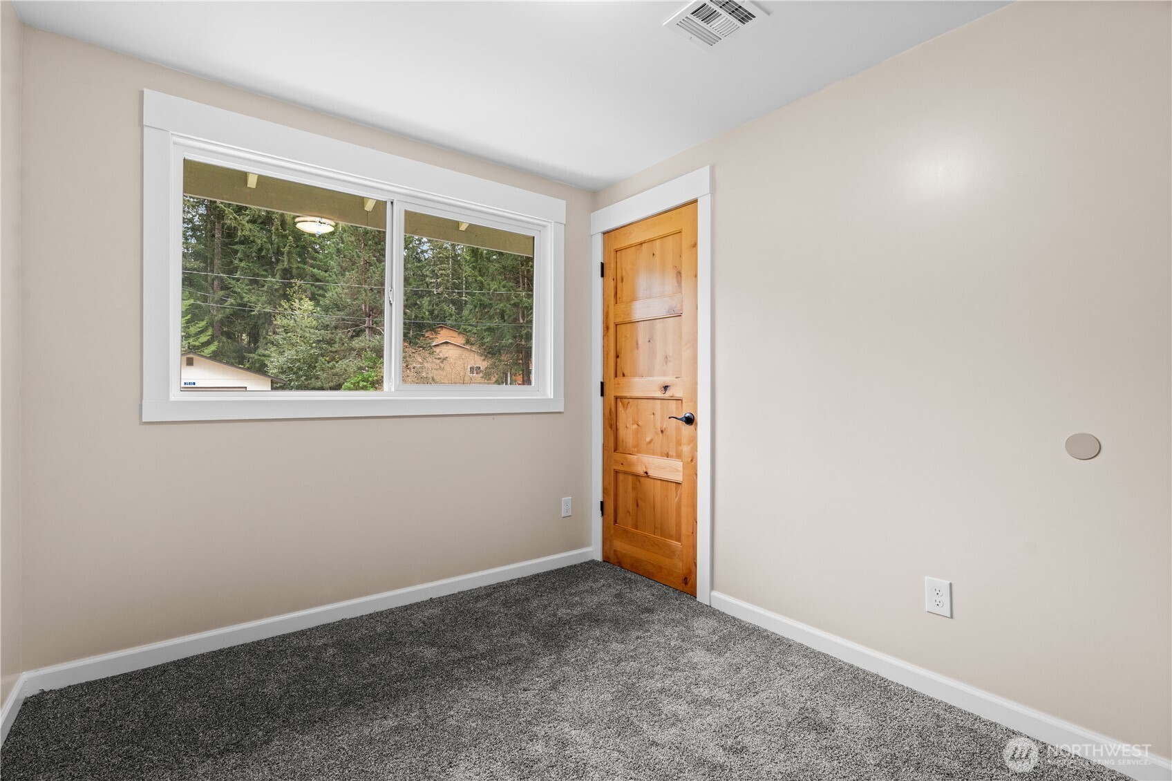 3485 NW This A Way Rd , Bremerton, WA 98312