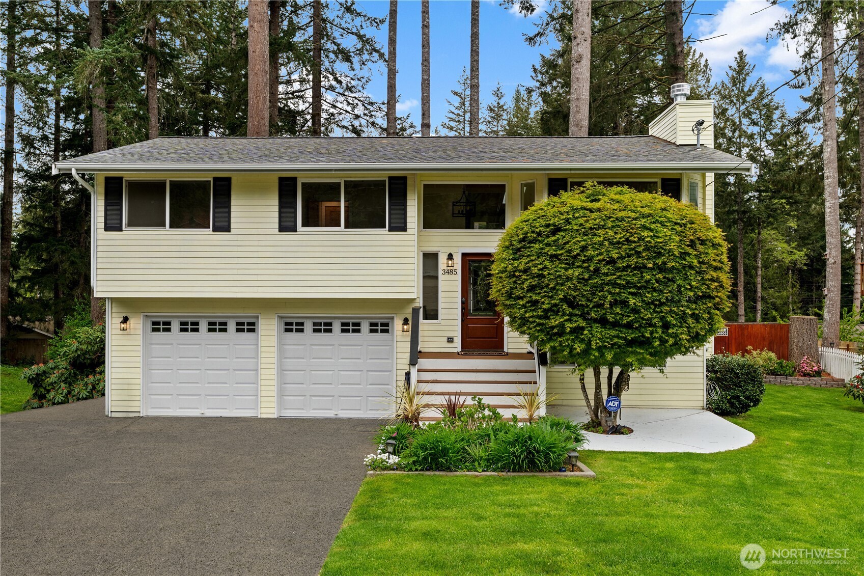 3485 NW This A Way Rd , Bremerton, WA 98312