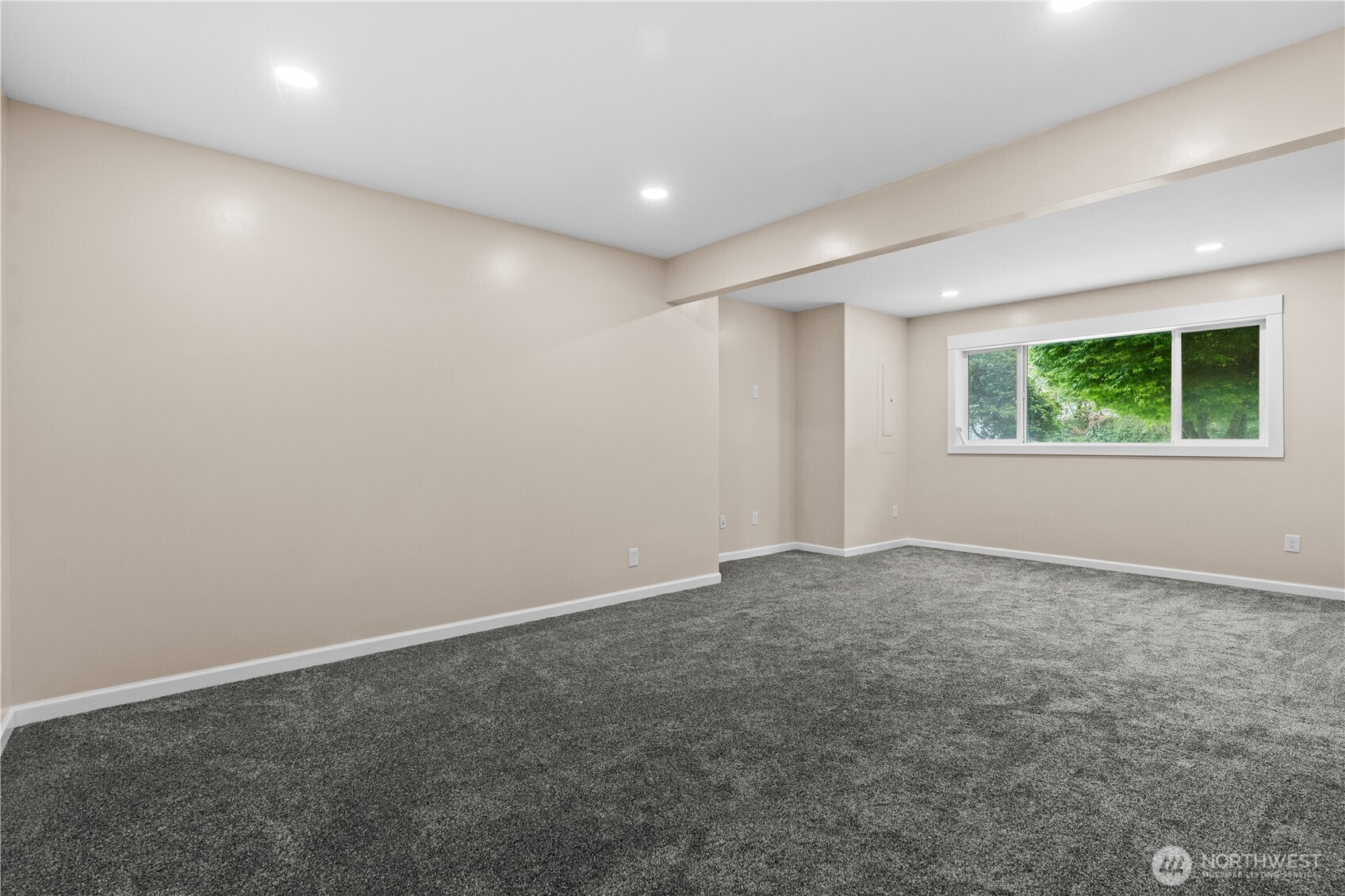 3485 NW This A Way Rd , Bremerton, WA 98312