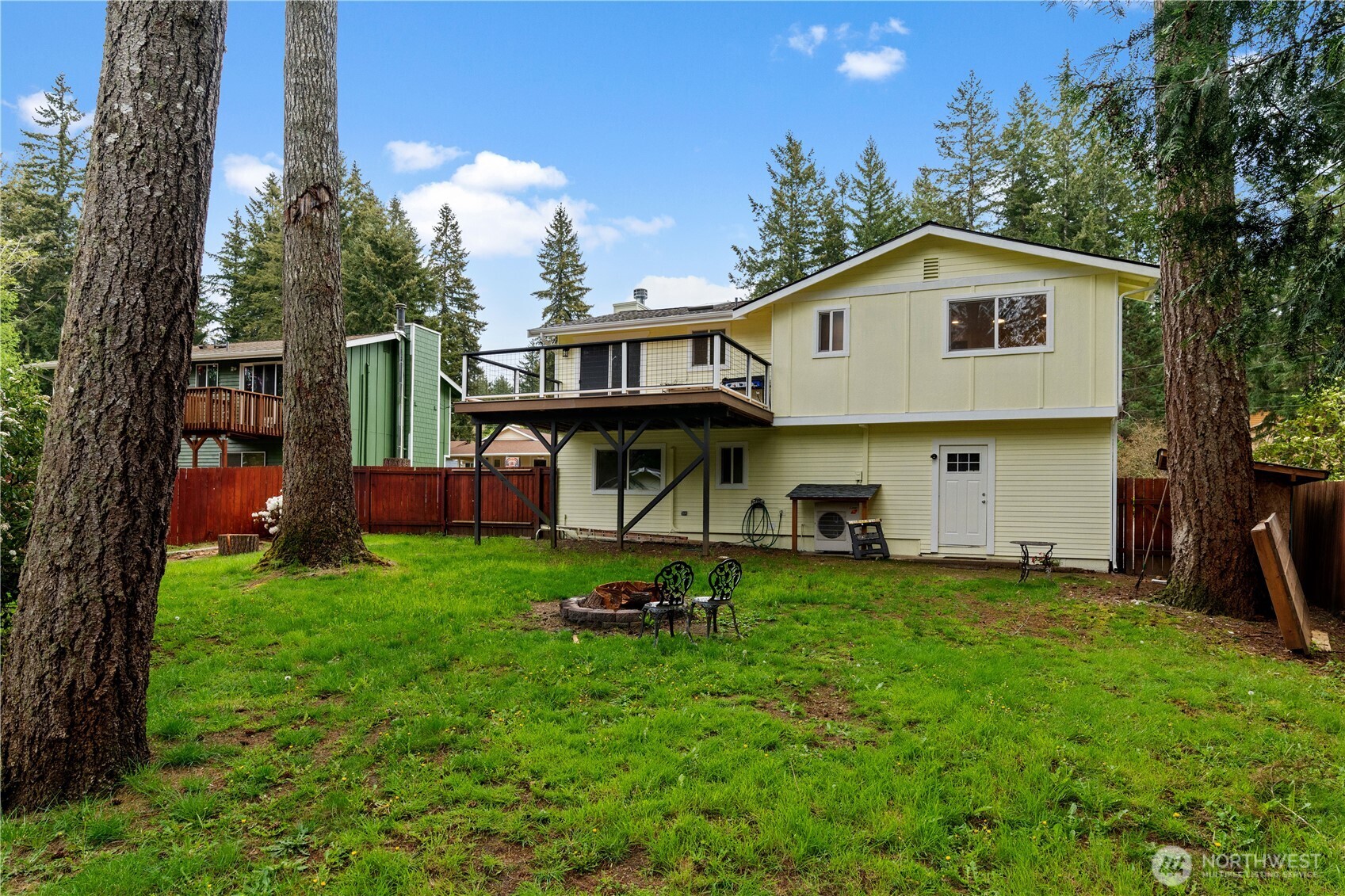 3485 NW This A Way Rd , Bremerton, WA 98312