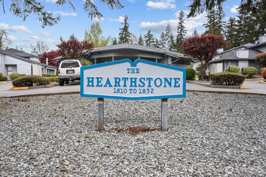 1826 S 330th #D, Federal Way, WA 98003