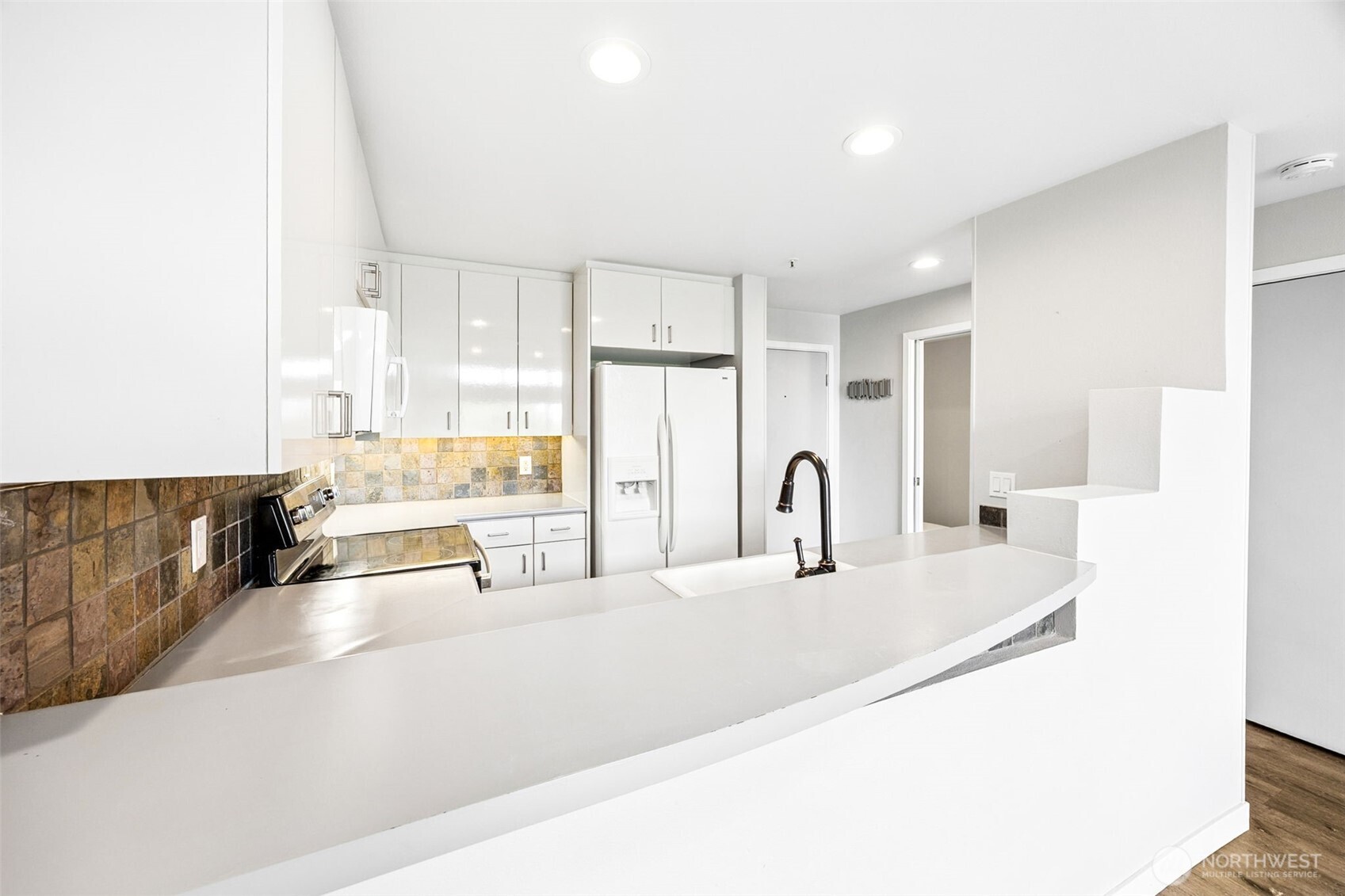 1 Broadway #302, Tacoma, WA 98402