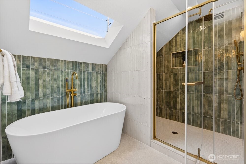 5639 3rd Avenue NW, Seattle, WA 98107