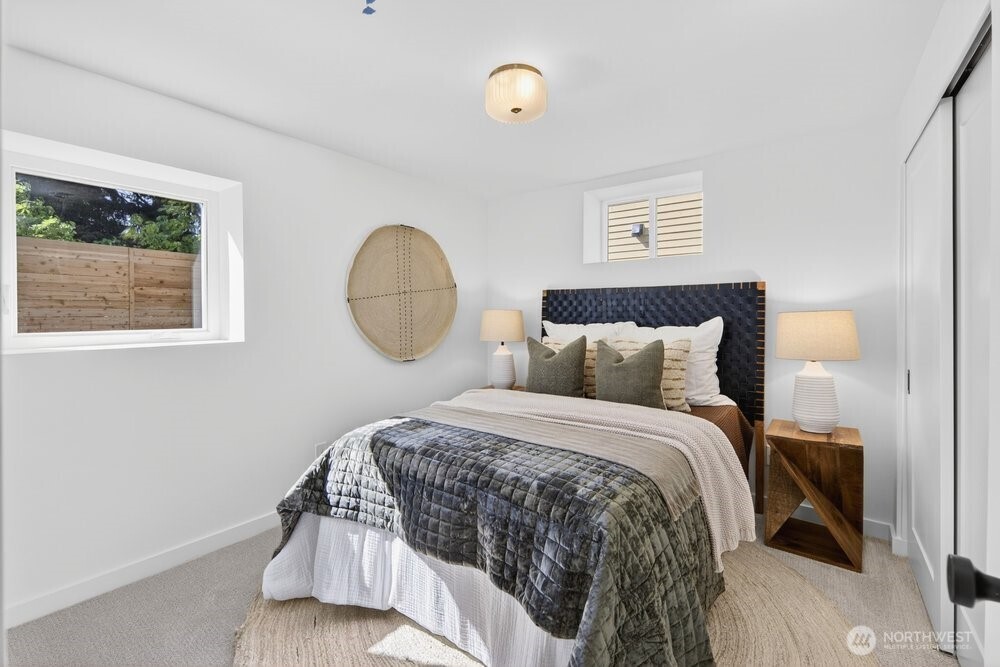5639 3rd Avenue NW, Seattle, WA 98107