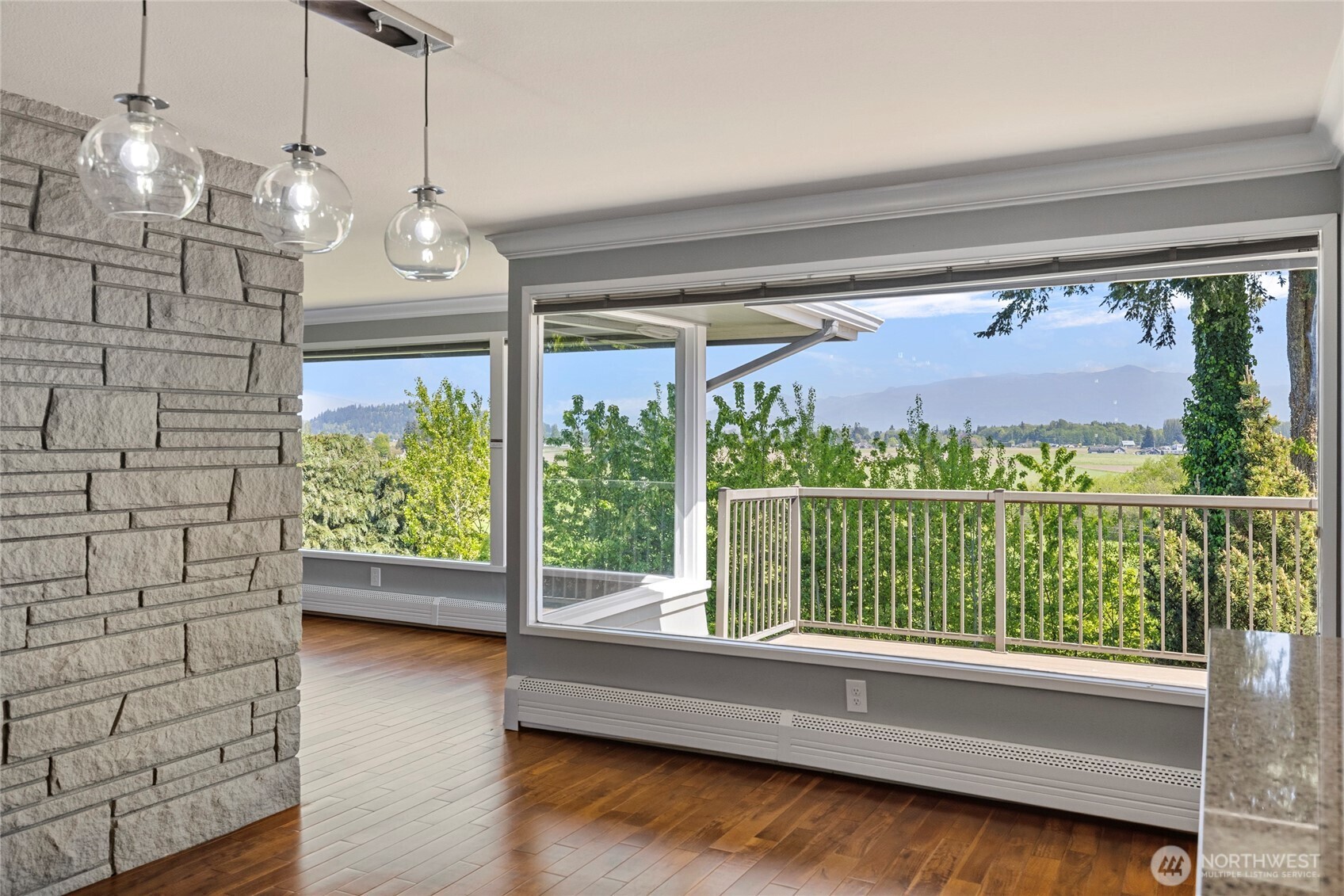12103 Hilynn Drive , Burlington, WA 98233