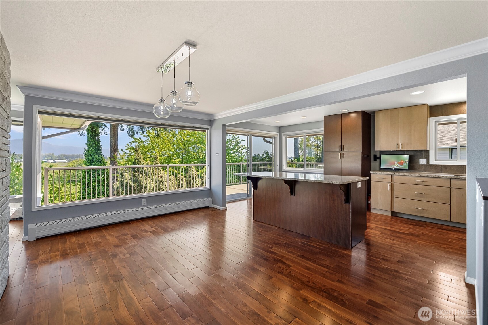 12103 Hilynn Drive , Burlington, WA 98233