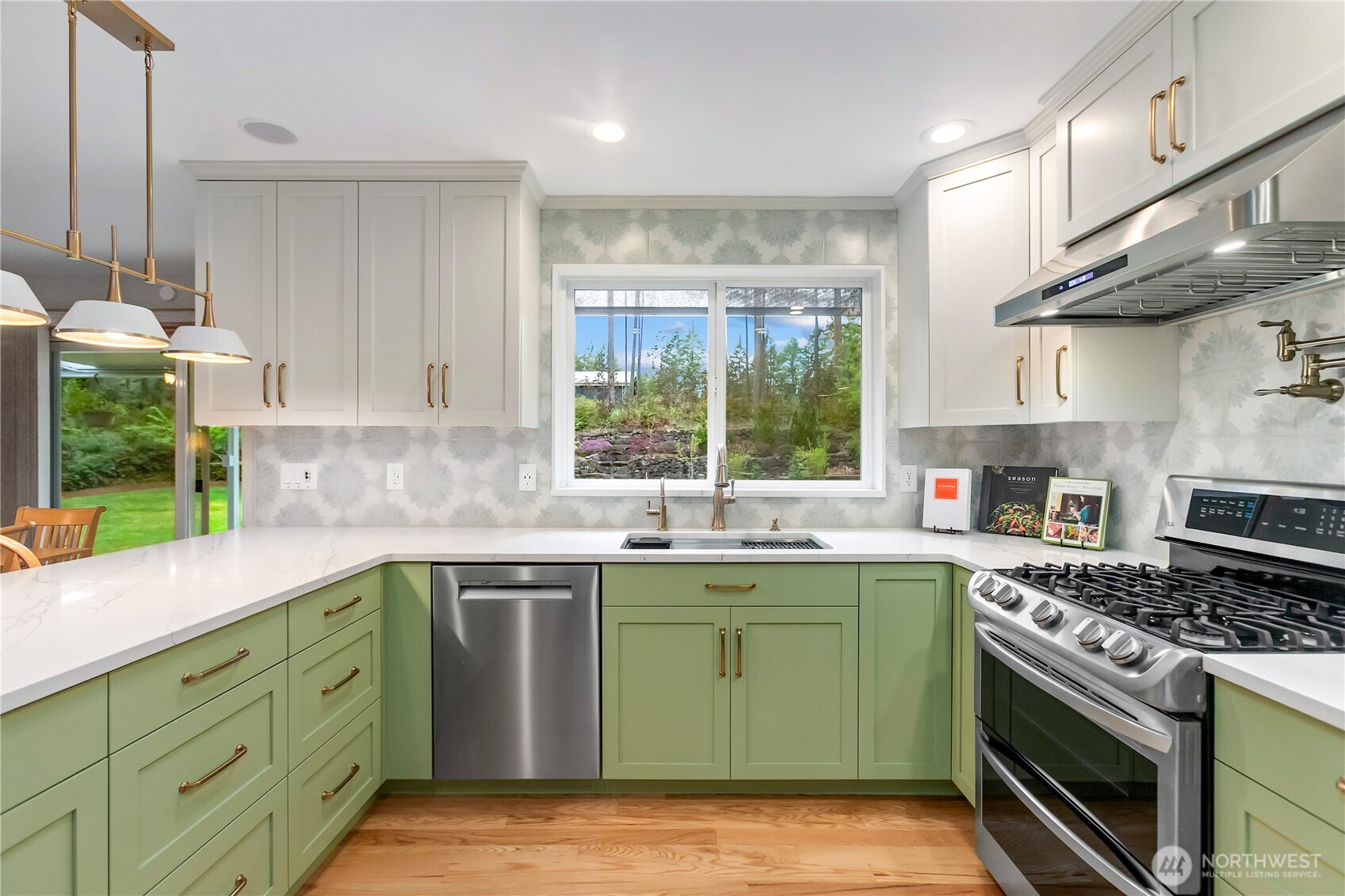 1093 SE St Patrick Court , Port Orchard, WA 98367