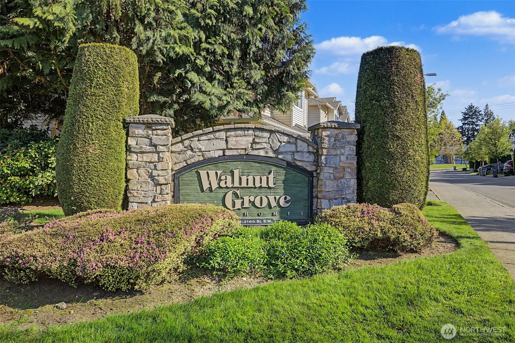 4124 214th Street SW #C, Mountlake Terrace, WA 98043