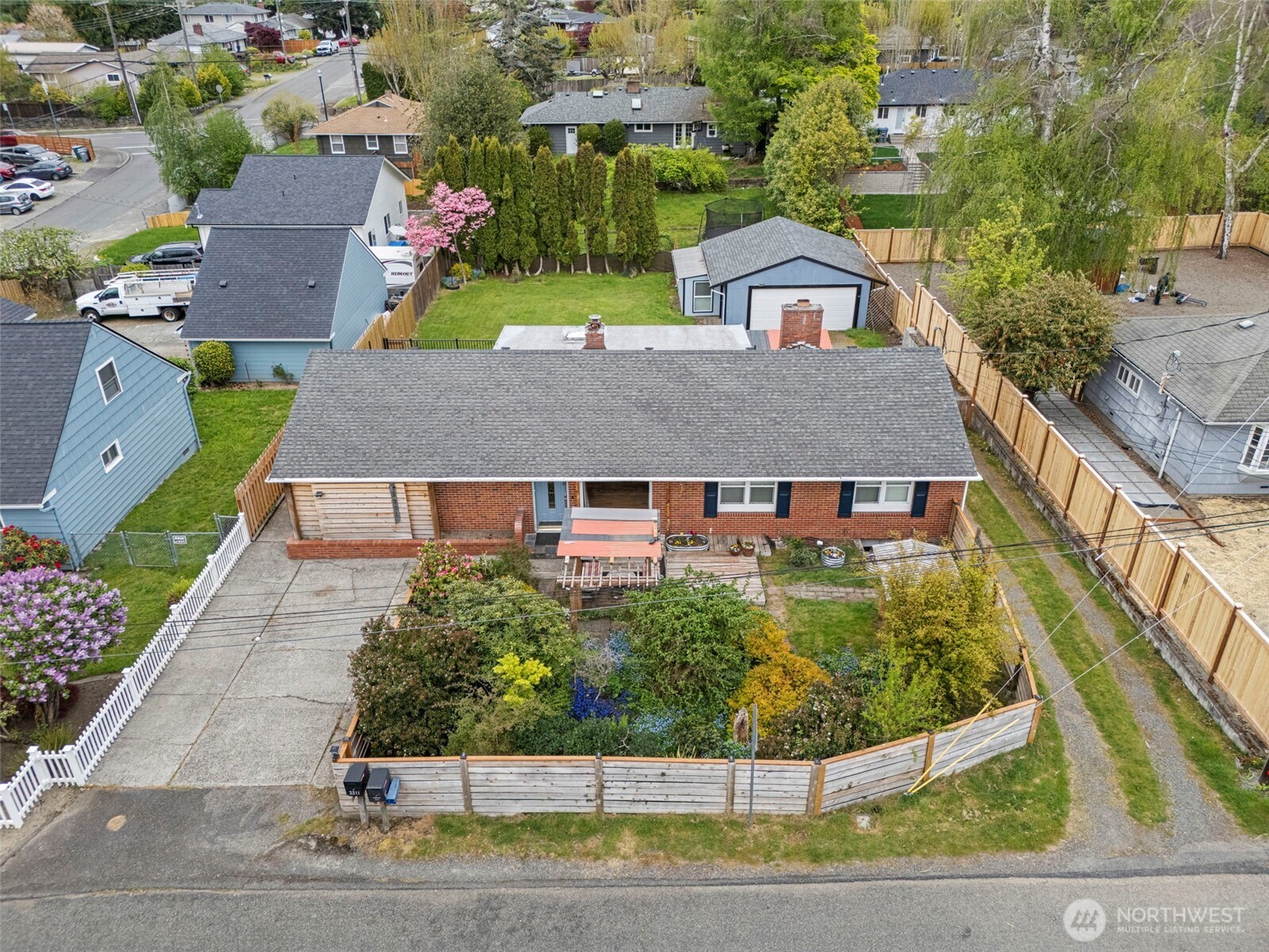 3311 Heather Place W, University Place, WA 98466