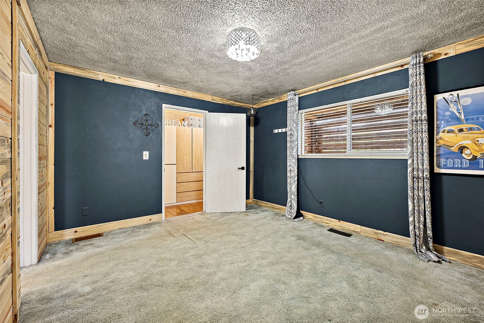 3311 Heather Place W, University Place, WA 98466