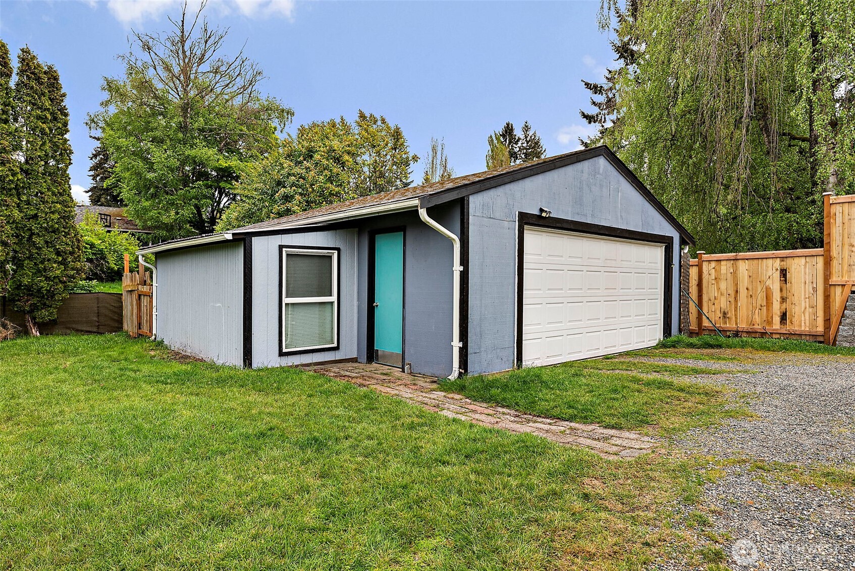 3311 Heather Place W, University Place, WA 98466