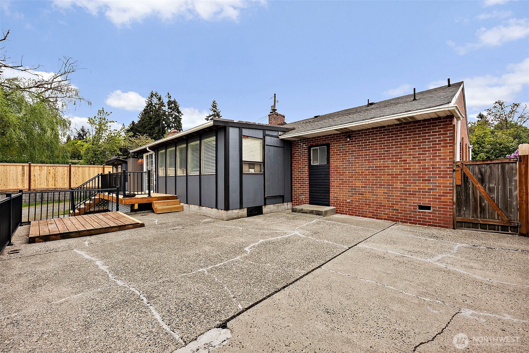 3311 Heather Place W, University Place, WA 98466
