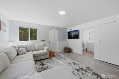 3754 NE 194th Street , Lake Forest Park, WA 98155-3133 - Photo 14