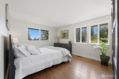3754 NE 194th Street , Lake Forest Park, WA 98155-3133 - Photo 16