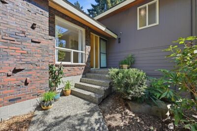 3754 NE 194th Street , Lake Forest Park, WA 98155-3133 - Photo 2