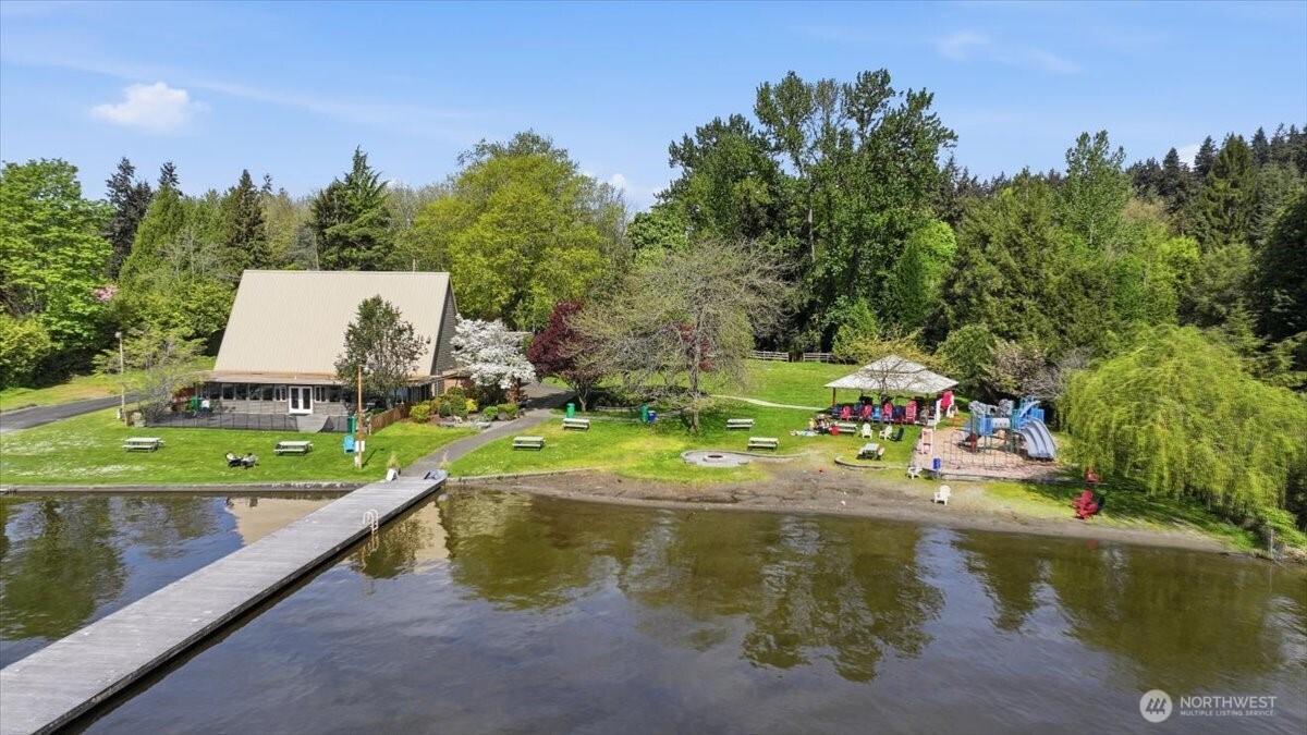 3754 NE 194th Street , Lake Forest Park, WA 98155-3133