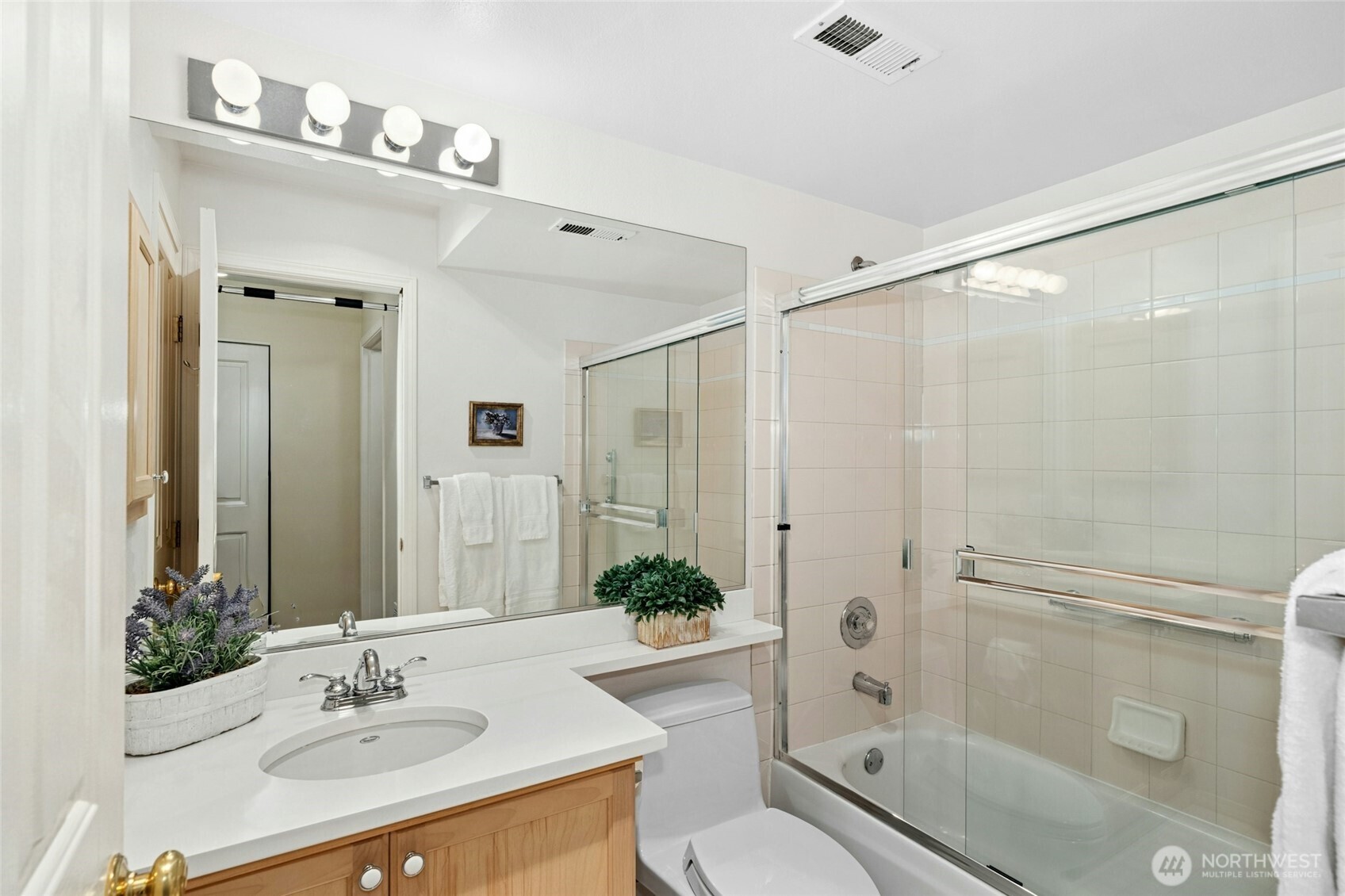 7111 134th Court SE #D3, Newcastle, WA 98059