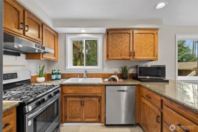 10833 32nd Drive SE, Everett, WA 98208 - Photo 11