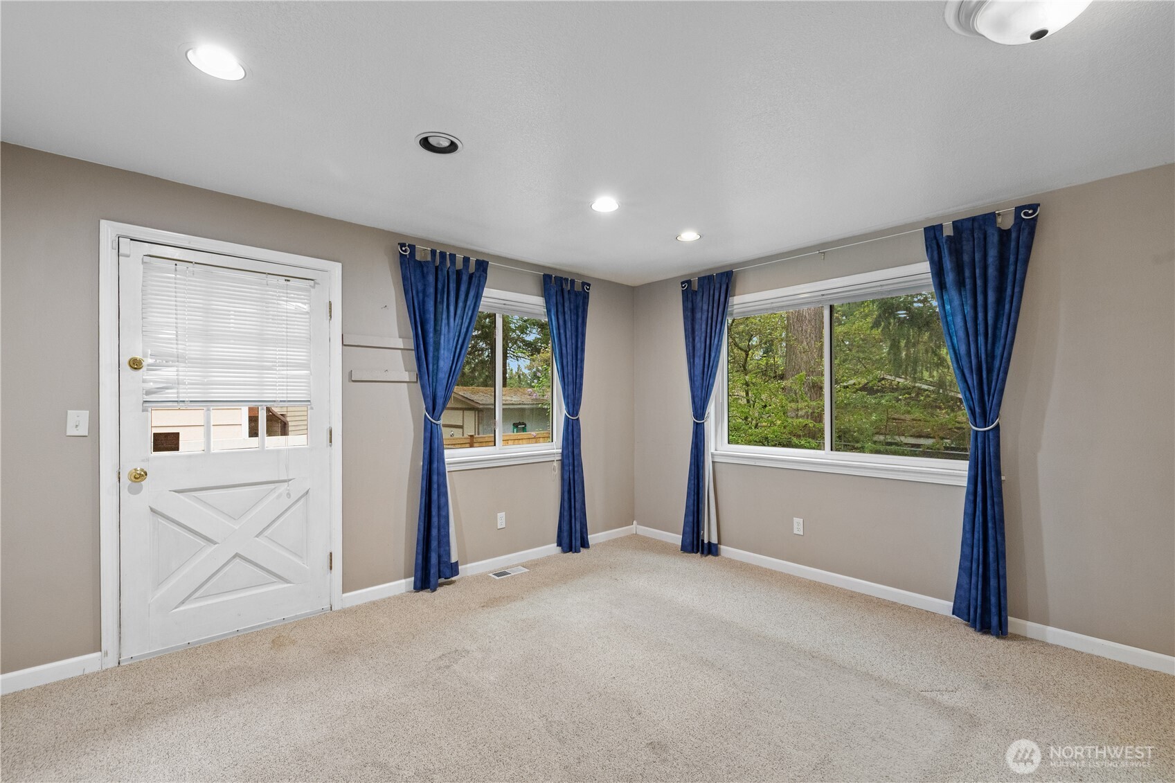 10833 32nd Drive SE, Everett, WA 98208